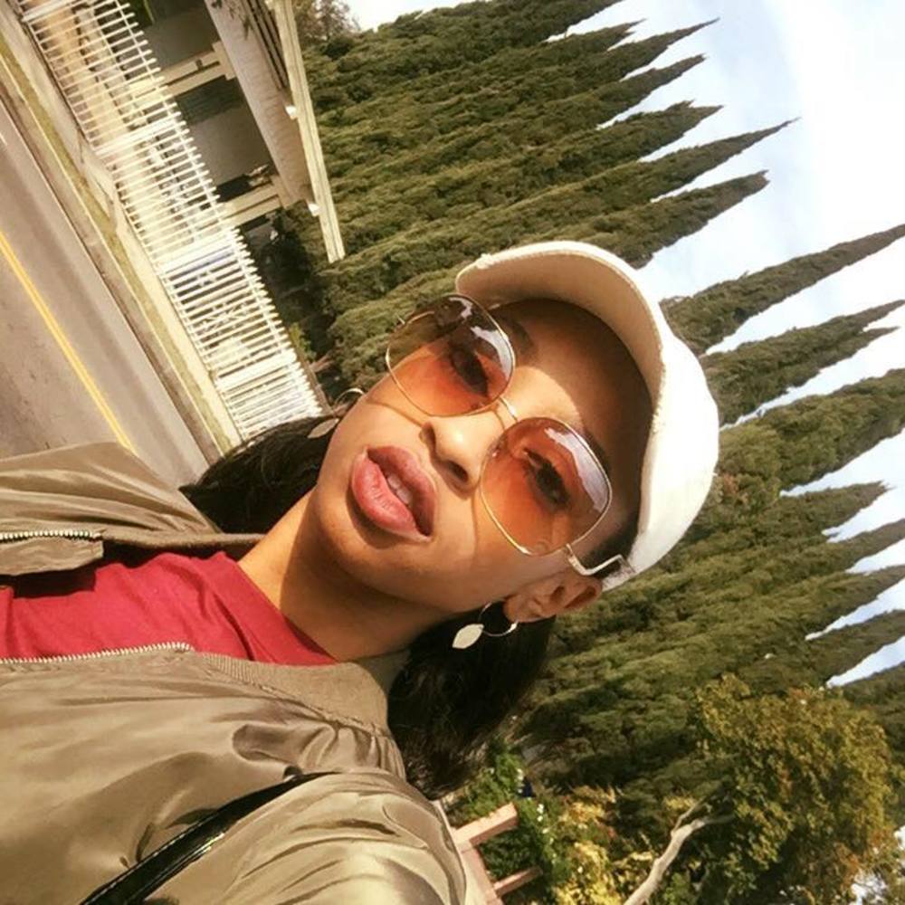 Meet your Posher, Ayana